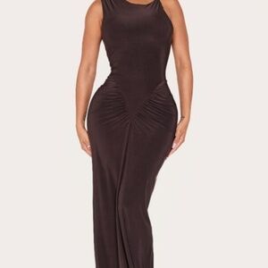 Shape Chocolate Sleeveless Ruched V Waist Maxi Dress
